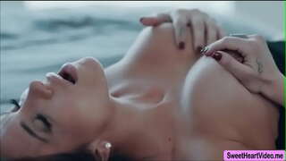 Jaclyn Taylor ay hindi inaasahan na magkaroon ng sex sa Liv Ligaw at labasan