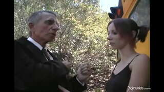 Fheictear agus eachtrúil Cailín anal, blowjob