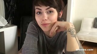 Unshaved ស្ម័ Cums រឹងតែម្នាក់ឯង